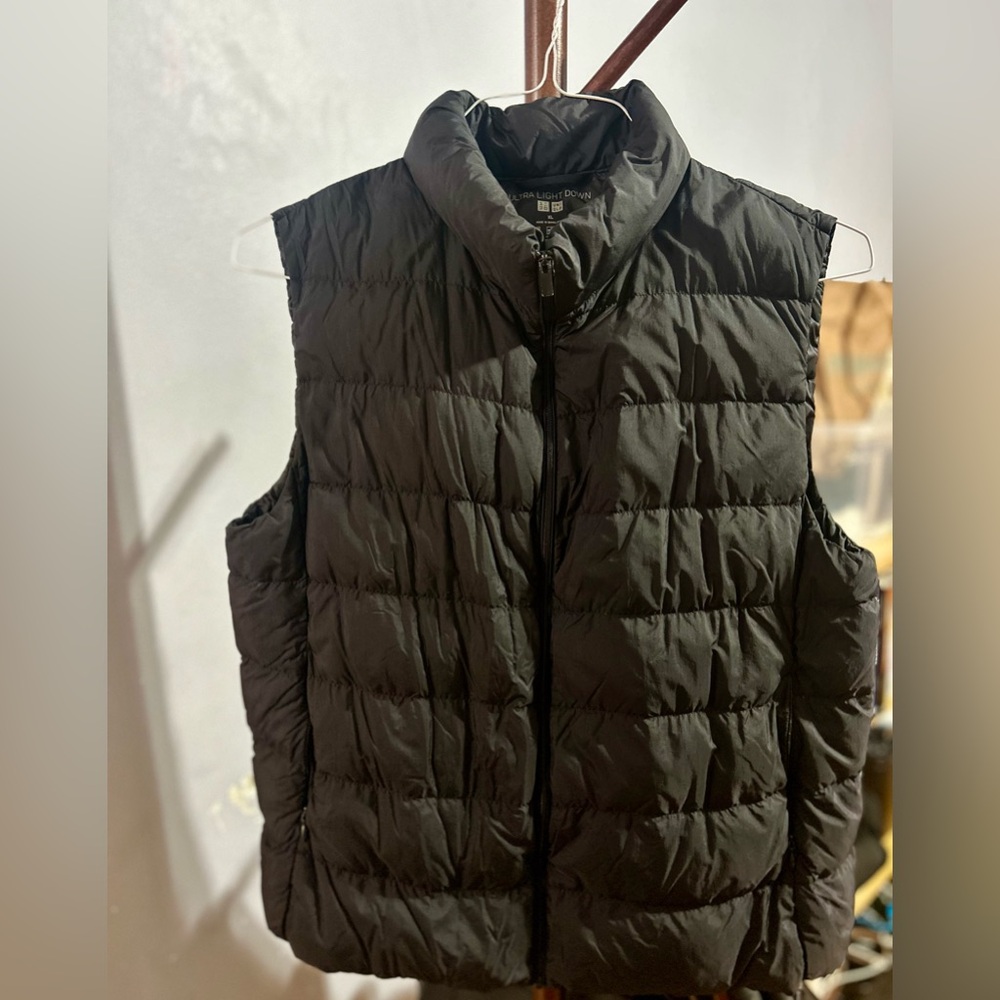 Uniqlo Ultra Light Down Black Vest